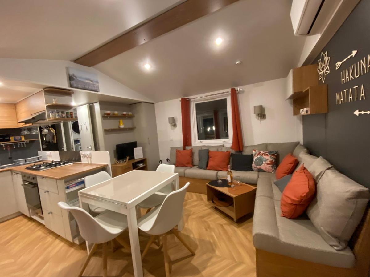 Neuf 2022, 6-8 Personnes, Piscine, Vacancesdenani Saint-Julien-en-Born