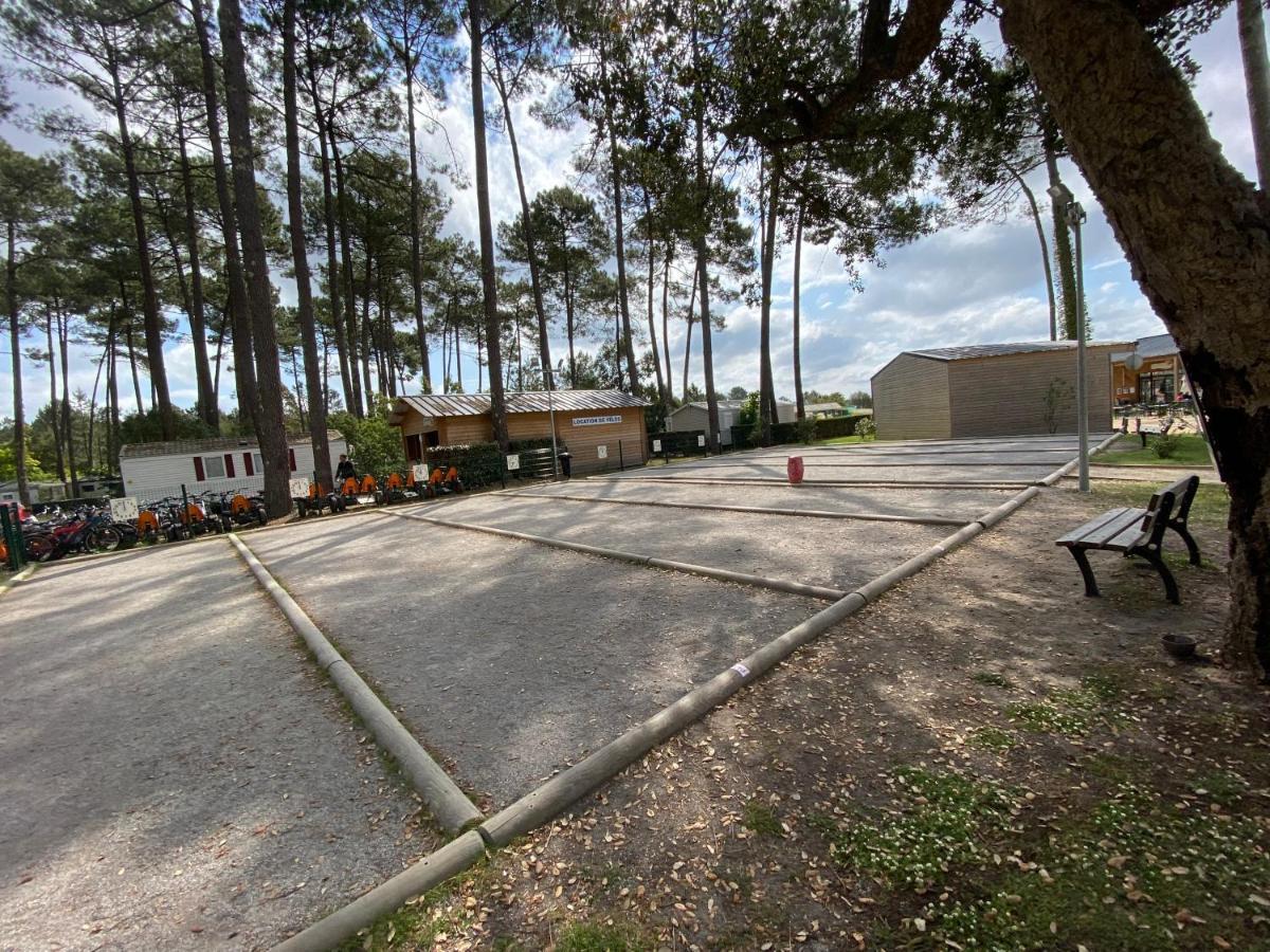 Neuf 2022, 6-8 Personnes, Piscine, Vacancesdenani * Saint-Julien-en-Born